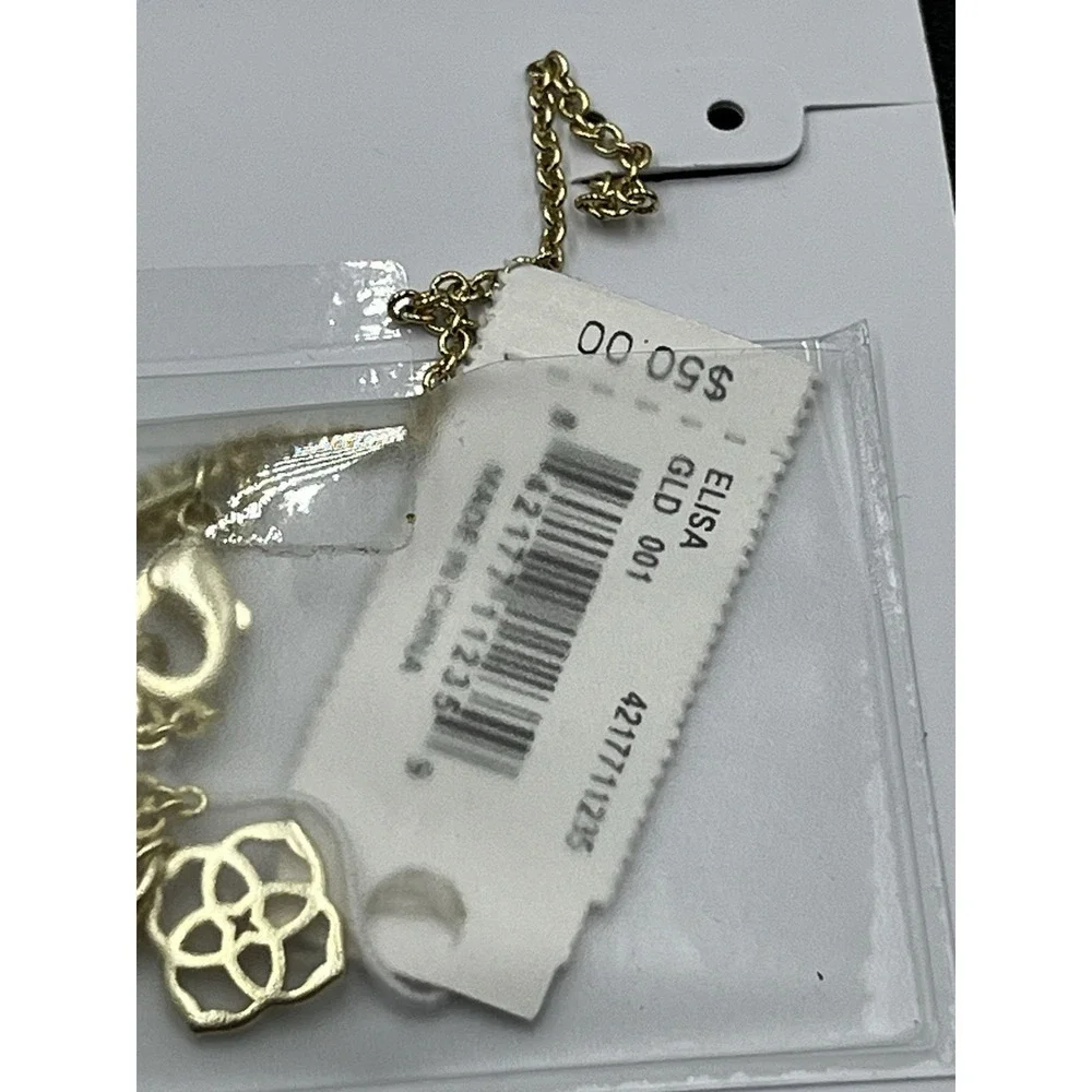 Kendra Scott Elisa Oval Pendant Necklace in Black‎ Opaque Glass and Gold Plated